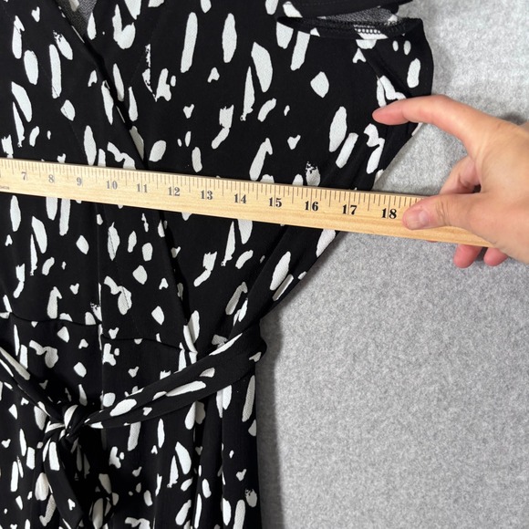 Nine West Wrap Dress Medium Tie Belt Slinky Liquid Knit Abstract Artsy Dalmatian - Picture 8 of 13